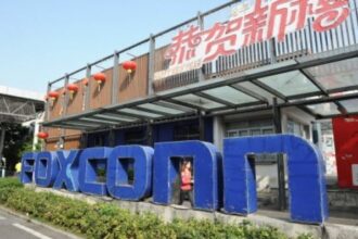 foxconn raporteaza venituri record in primul trimestru si avertizeaza asupra riscurilor geopolitice 67f3ba5e41a95