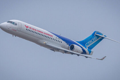 galerie foto avioane chinezesti comac au inceput serviciul comercial in vietnam producatorul isi propune sa concureze boeing si airbus 6804b4bb76a12