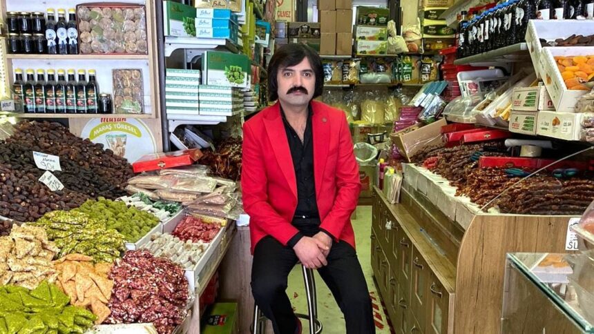 galerie foto murat erdem un influencer seducator din turcia adopta stilul borcea si e popular cum e becali 680b33ac36470