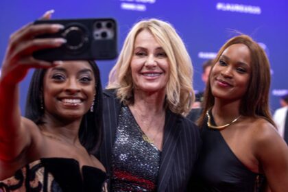 galerie foto simone biles sta in cumpana vedeta americii trebuie sa ia o decizie foarte importanta 68074e53b071f