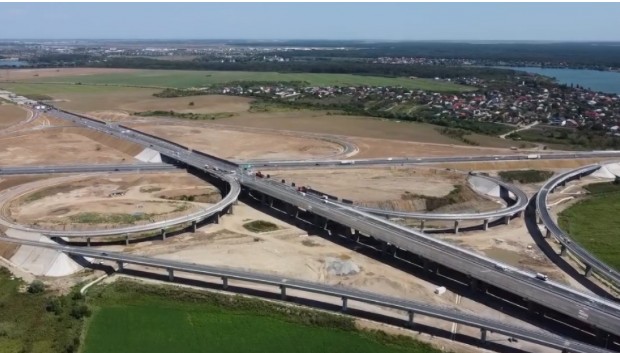 grindeanu transporturi a cerut cnair ca deplasarea de la pitesti la constanta sa fie posibila pe autostrada pana la startul sezonului estival 680b95211f0fd