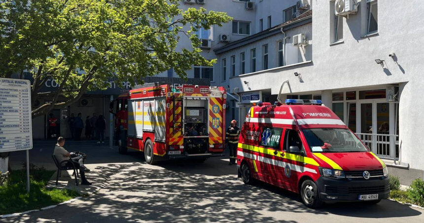 incendiu la spitalul municipal radauti interventie imediata a pompierilor 680e280f4a3a8