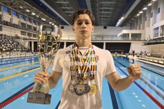 inotatorul de la palatul copiilor matei silivestru in top la campionatele nationale 67feac8d7a52f