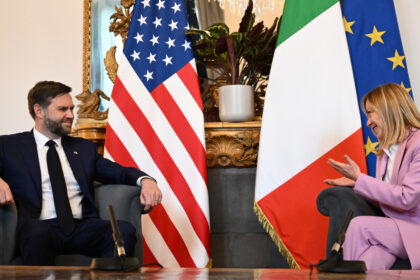 jd vance in vizita la roma vicepresedintele sua se intalneste cu giorgia meloni si va petrece pastele la vatican 68024676a95cf