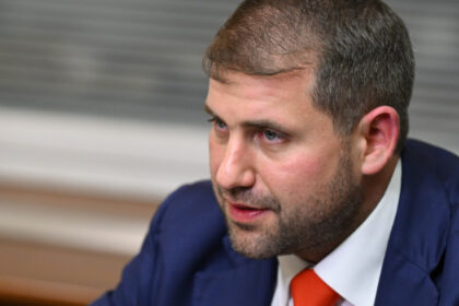 marea britanie sanctioneaza o retea prorusa din r moldova legata de oligarhul ilan sor pentru amestec in alegerile din 2024 67ed5345e4ce3