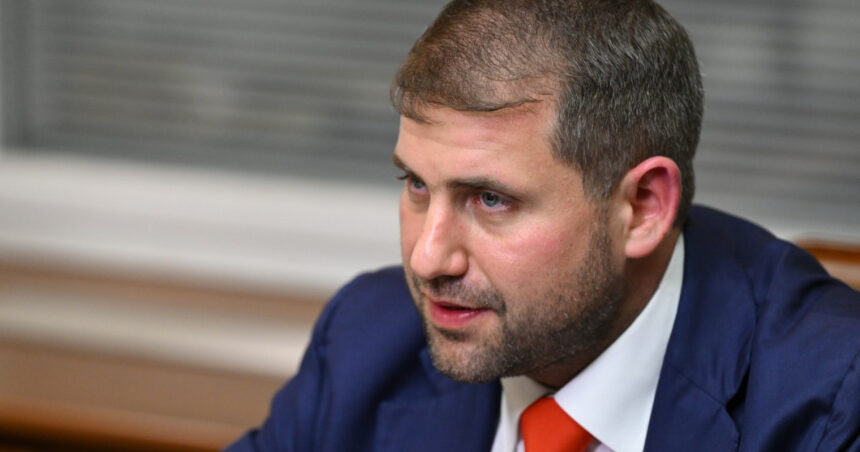 marea britanie sanctioneaza o retea prorusa din r moldova legata de oligarhul ilan sor pentru amestec in alegerile din 2024 67ed5345e4ce3