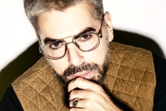 maurice munteanu mesaj acid pe internet un fel de pseudo designer ratat creatura pocita nefericita sinistra fanii au dezvaluit la ce vedeta se refera 67fce1ca27376