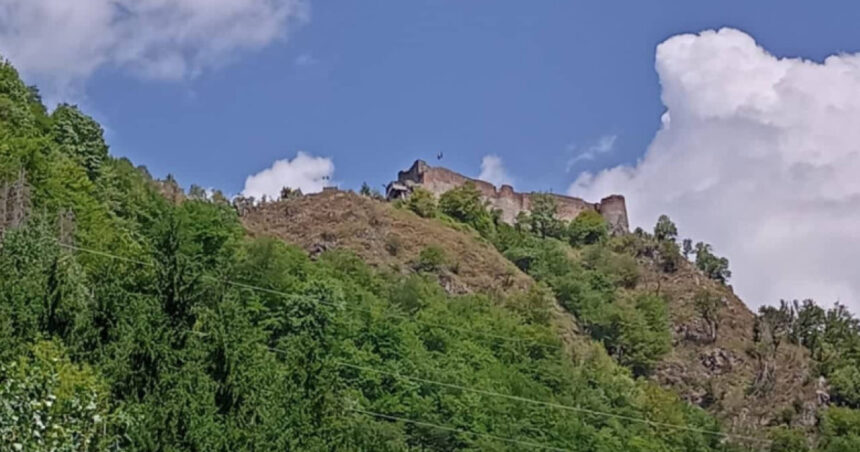 motivul pentru care cetatea lui vlad tepes de la poenari a fost inchisa vizitatorilor la doua saptamani dupa redeschidere 68110a6fcadc2
