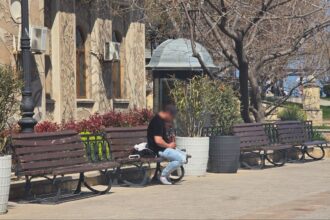 muzicantii ambulanti de pe faleza cazinoului constanta au zilele numarate primaria mai asteapta o saptamana solicitarile pentru intrarea in legalitate ulterior politia locala intra pe fir 680b019eab001