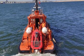 nava arsvom solicitata pentru preluarea unui marinar ranit 6805ec801ffb7