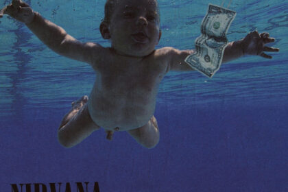 o coperta a albumului nevermind semnata de cei trei membri ai nirvana a fost vanduta cu peste 21 000 de euro 6802753aea5af