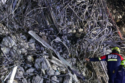 o echipa de asistenta din sua a aflat ca va fi concediata cand era in myanmar pentru a ajuta dupa cutremurul devastator de luna trecuta 67f19b638986b