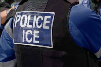 o fetita de doi ani a fost expulzata fara proces din sua este ilegal si neconstitutional acuza un judecator 680c9f71e1020