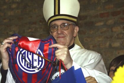papa francisc era fan fanatic al unei echipe de fotbal iar fotbalistul sau preferat era un brazilian 68062e143d338