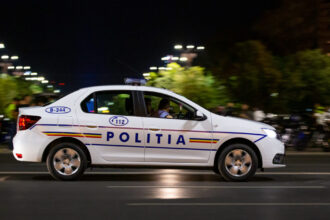 patru barbati audiati dupa ce i au santajat pe utilizatorii unor site uri de escorte perchezitii extinse in capitala 680f8880e771b