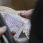 pensionarii isi vor primi banii cu intarziere in luna mai care este motivul 68078cf06756e