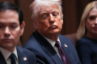 planul ue de a limita achizitiile de armament american a crescut tensiunile cu administratia trump mesajele trimise de washington 67ed75f567fbf