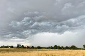 ploi torentiale furtuni si grindina in dobrogea si mai multe regiuni ale tarii cat este valabila avertizarea meteorologilor 680ca3e49f1f1