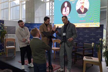 presedintele consiliului judetean florin mitroi hartuit la un eveniment public de arhitectul andrei chivu 67efa8557b2a5