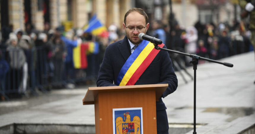 primarul botosaniului a fost condamnat la un an de inchisoare sub supraveghere intr un dosar de coruptie isi poate pastra mandatul 68112d835e384