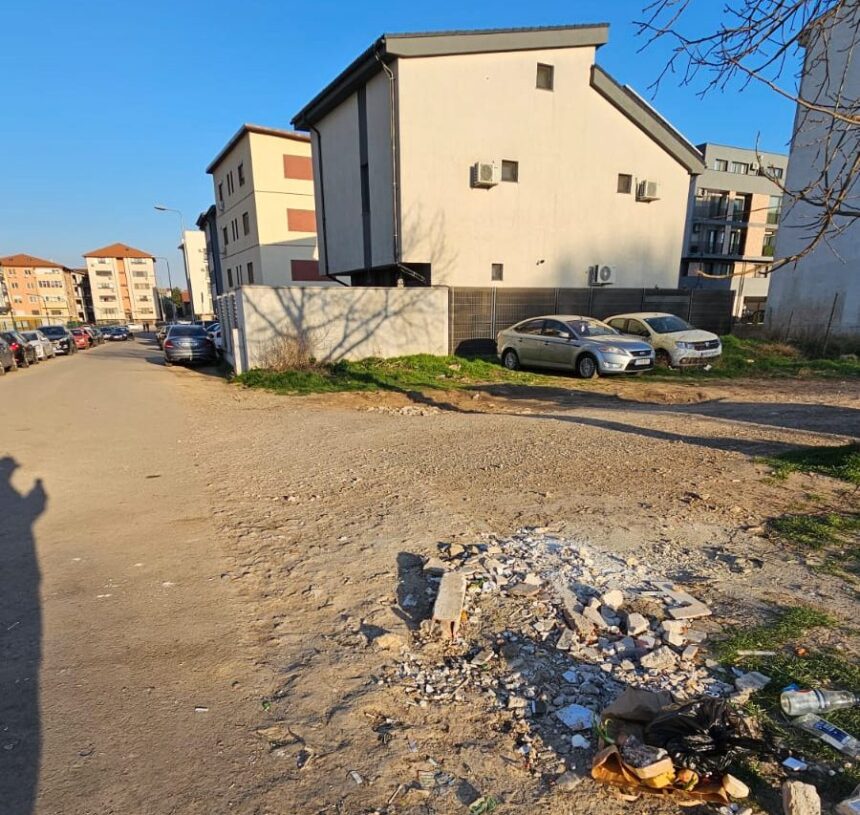 problema ghenelor de gunoi rezolvata in cartierul compozitorilor asociatiile au cumparat pubele dar in unele locuri au disparut deja 680a18fdb7755