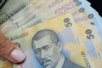 profesoara de religie de la scoala 8 din constanta cea care si a inselat elevii de la care a strans bani pentru o asa zisa tabara a fost retinuta pentru inselaciune 67f9273cf3abf