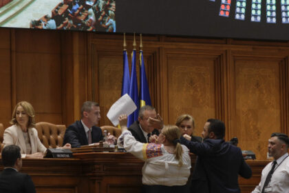 proiect de lege persoanele agresive risca o interdictie de doi ani in palatul parlamentului 67f93517eea96