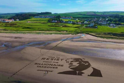protest greenpeace pe terenul de golf trump turnberry din scotia timpul sa rezistam lupta impotriva dominatiei miliardarilor 681245767609a
