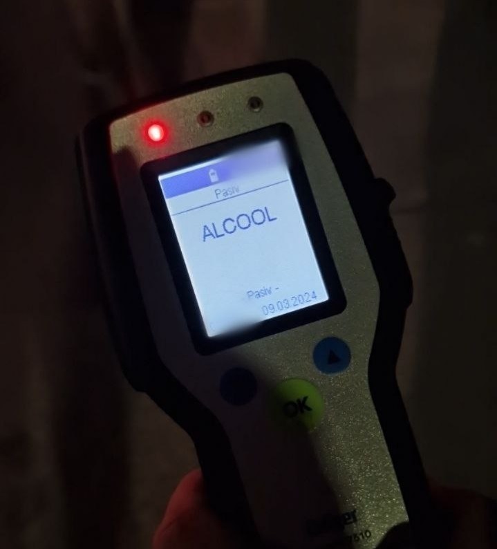 recolta bogata in noaptea de paste alcoolemie incredibila depistata la un sofer descoperit in corbu la volanul unui autoturism 68060ff5826af