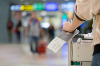 revolutia care va schimba calatoria cu avionul dispar check in ul si legitimatia de imbarcare o multime de servicii devin disponibile 67fa5e270e73e