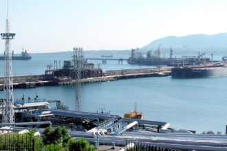rusia a restrictionat inca o ruta importanta de export de petrol la marea neagra 67ee66d3a1296