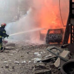 rusii au bombardat orasul natal al lui volodimir zelenki cel putin patru persoane au fost ucise 67ee3a24e51f4