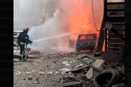 rusii au bombardat orasul natal al lui volodimir zelenki cel putin patru persoane au fost ucise 67ee3a24e51f4