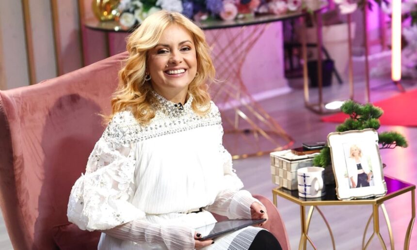 schimbare la mireasa prezentata de simona gherghe dupa ce emisiunea in direct cu romania a fost scoasa de pe post se intampla de luni 680df38621d73