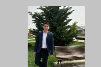 sebastian gabriel enache elev din constanta spune nu copiatului digital petitie pentru reglementarea ai 67fb90f4389f2
