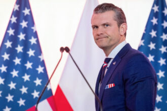 secretarul american al apararii este investigat de organismul de supraveghere al pentagonului pentru utilizarea aplicatiei signal 67eef4d100b8e