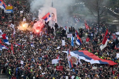 serbia somata de cedo sa nu foloseasca arme sonore impotriva manifestantilor dupa plangerile legate de tunul sonic 681255e559949