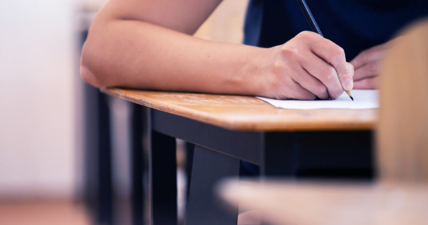sesiune speciala a evaluarii nationale anuntata de ministerul educatiei cand vor avea loc probele 680a1065e9aa4