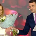 simion i a dat flori lui lasconi si a plecat din dezbaterea prezidentiala nu legitimez lovitura de stat video 680fc6e1eec94