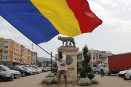 stegarul dac sub control judiciar 60 de zile nu are voie sa participe la proteste si trebuie sa poarte dispozitiv de monitorizare 67ec5ca83e388