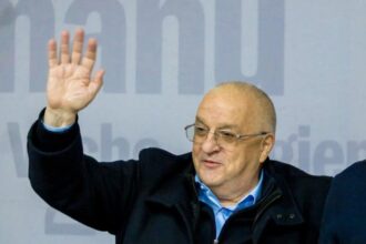 stroe psd ca fost ministru nu mi am imaginat vreodata ca un premier ia decizii in detrimentul romanilor ponta este tradator nu doar fata de psd ci si fata de romania 67f9272987e99