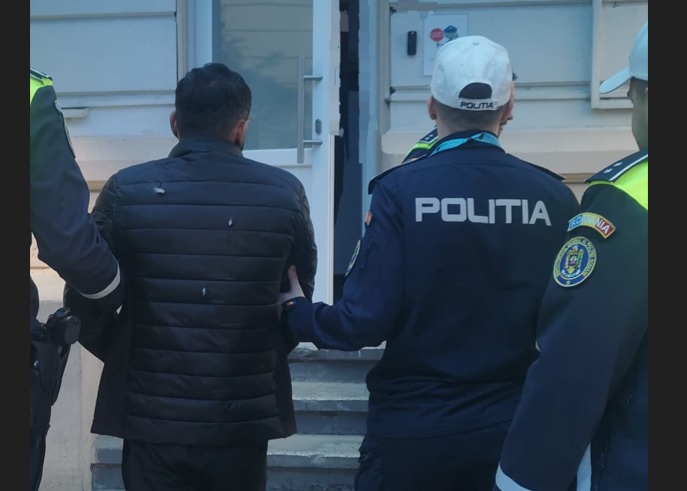 traficant de droguri din navodari condamnat la o pedeapsa cu inchisoarea si a recunoscut faptele dar tot nu a scapat de detentie 67fad1b1b526f