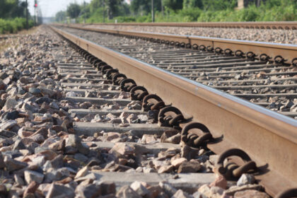 traficul feroviar este perturbat in zona capitalei din cauza unei defectiuni la sistemul de centralizare precizarile cfr 6810a84071632