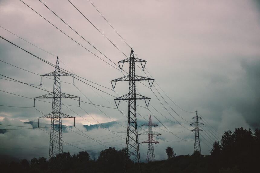 transelectrica pune la bataie un contract de peste 213 milioane de lei pentru paza obiectivelor din judetul constanta 680db9d78b2ef