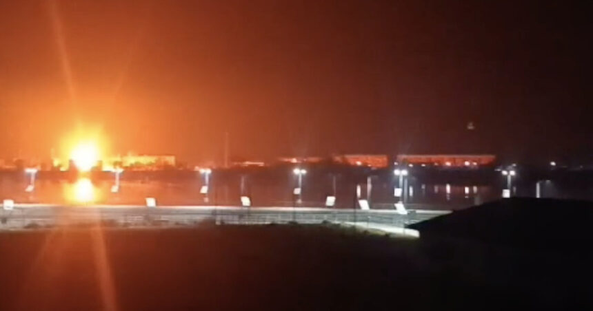 trei mesaje ro alert intr o singura noapte la sulina exploziile din ucraina mai puternice decat la bombardarea insulei serpilor 681088ccc7924