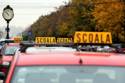 un comisar sef de politie un instructor auto si zeci de candidati trimisi in judecata pentru coruptie cat costa sa iei carnetul 68120e93cac27