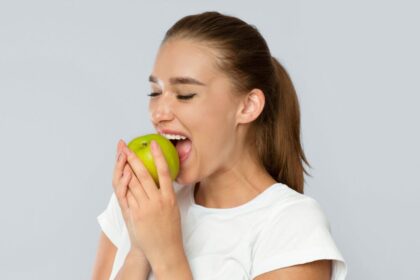 un mar pe zi tine doctorul la distanta ce spun nutritionistii despre consumul corect al merelor 67f5243753591