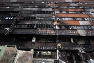 unii proprietari din blocul din km 4 5 distrus de incendiu inca nu au fost despagubiti procesul inainteaza anevoios cu termene lungi si martori multi 67edcff08e8a9