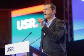 usr refuza sa respecte decizia biroului electoral central insista cu campania pentru nicusor dan atacam in instanta este un precedent periculos 67fbdad9db977