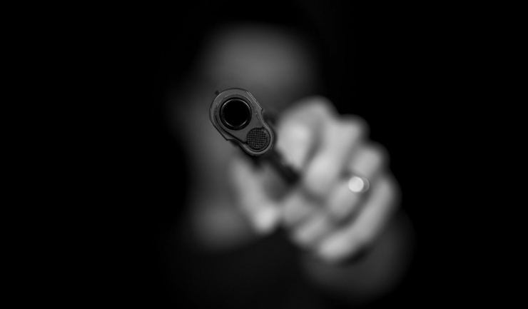 vanzatoare talharita sub amenintarea pistolului la constanta 67f25f3384195